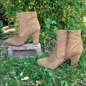Anne Klein iflex Tan Suede Ankle Boots 7.5 Leather